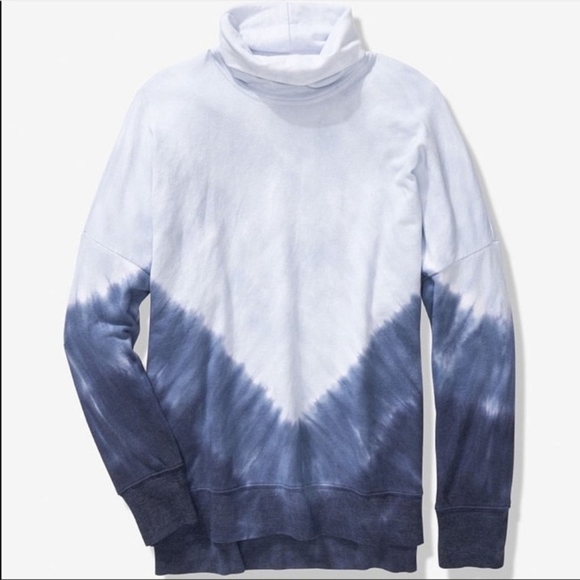 PINK Victoria's Secret Oversized Blue Tie Dye Turtleneck Sweatshirt EUC - Picture 3 of 16
